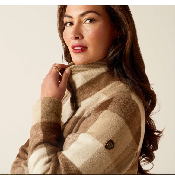 Ariat Women's Maryland Jacket in Brown and Cream Plaid size S - Picture 11 of 11